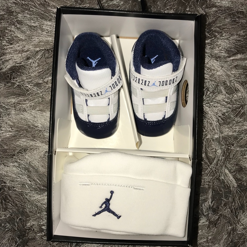 Infant retro 11 win like 82